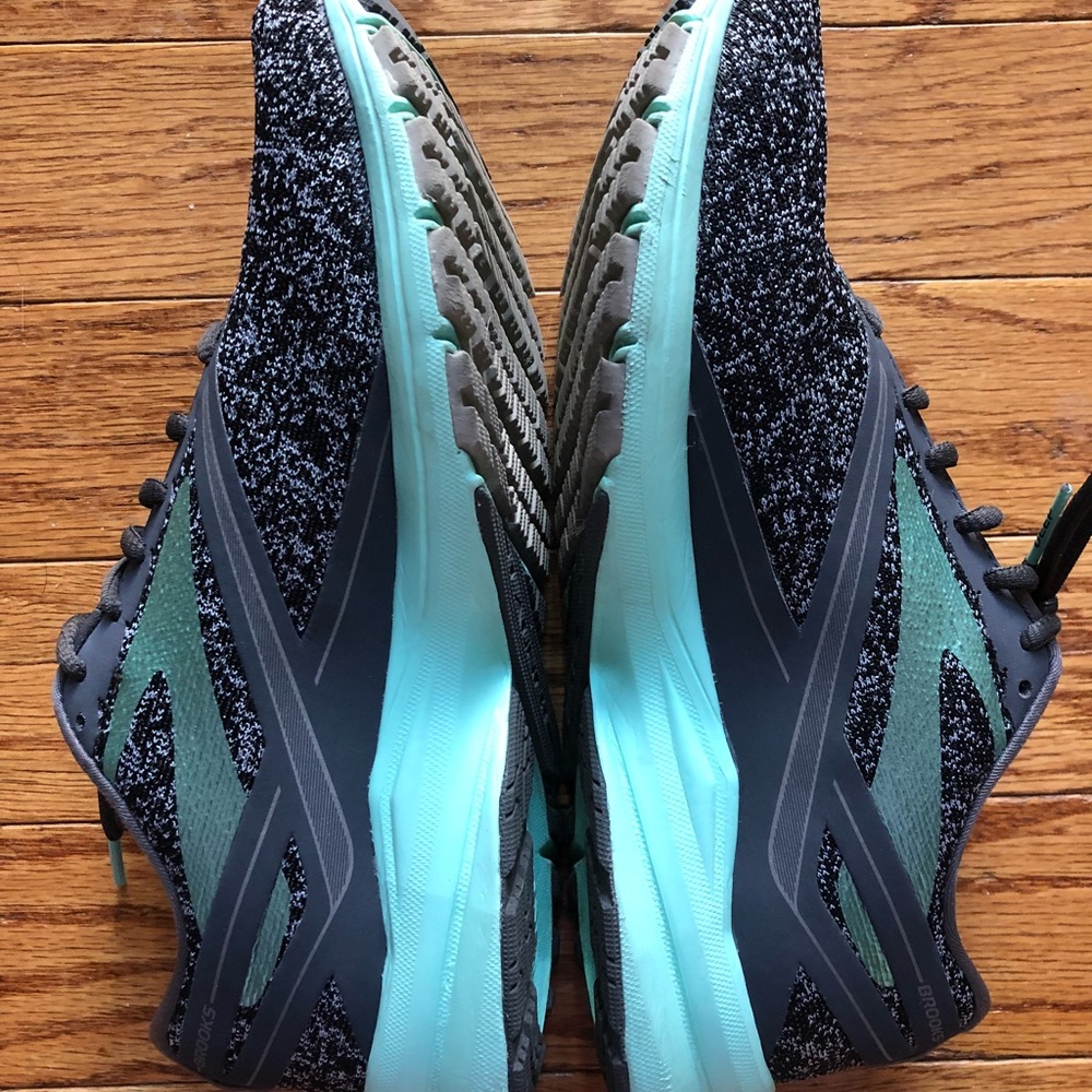 Brooks Launch- Size 10